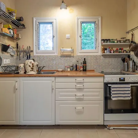 Properstay 102 - Jade By The Sea *