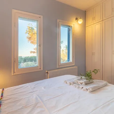 Holiday home Properstay 102 - Jade By The Sea *