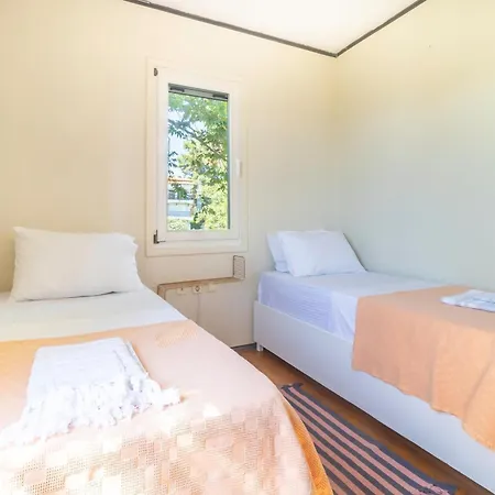 Holiday home Properstay 102 - Jade By The Sea *